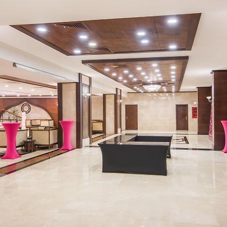 Crowne Plaza Antalya, An Ihg Hotel Exterior photo Lobby