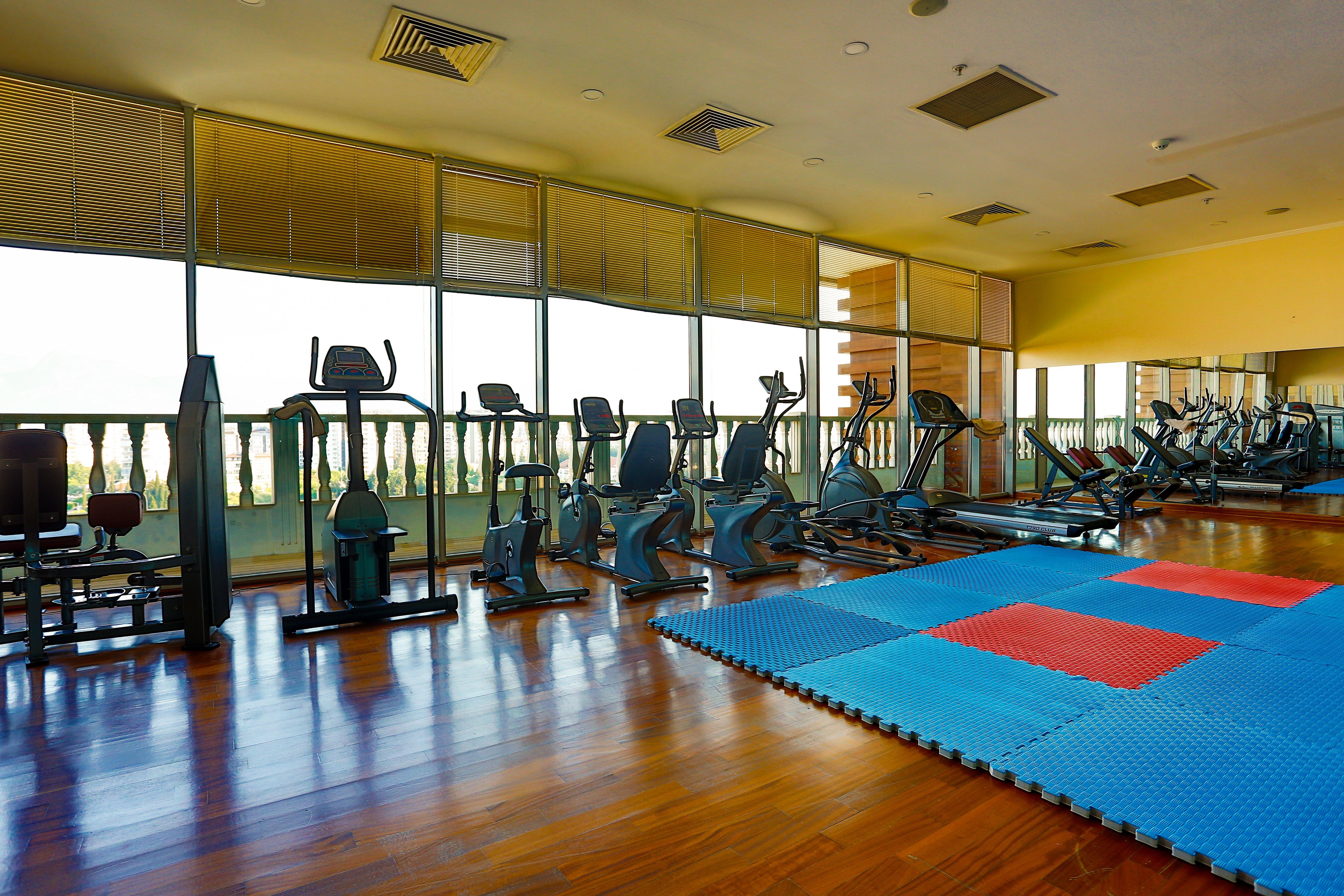 Crowne Plaza Antalya, An Ihg Hotel Exterior photo The gym at the hotel